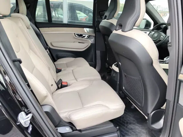 Volvo XC90 — Фото автомобиля 7