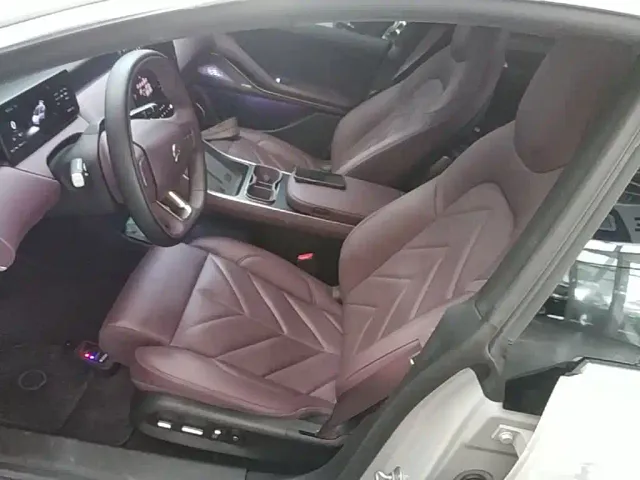Nio ET5 Touring — Фото автомобиля 14