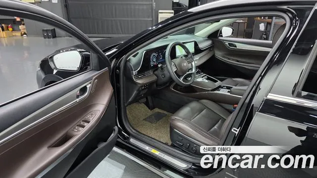 Hyundai Grandeur New — Фото автомобиля 15