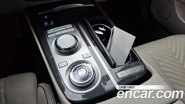 Genesis G80 Бензин 3.5 турбо AWD — Фото автомобиля 8