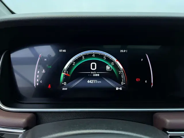 GAC Trumpchi M6 — Фото автомобиля 8