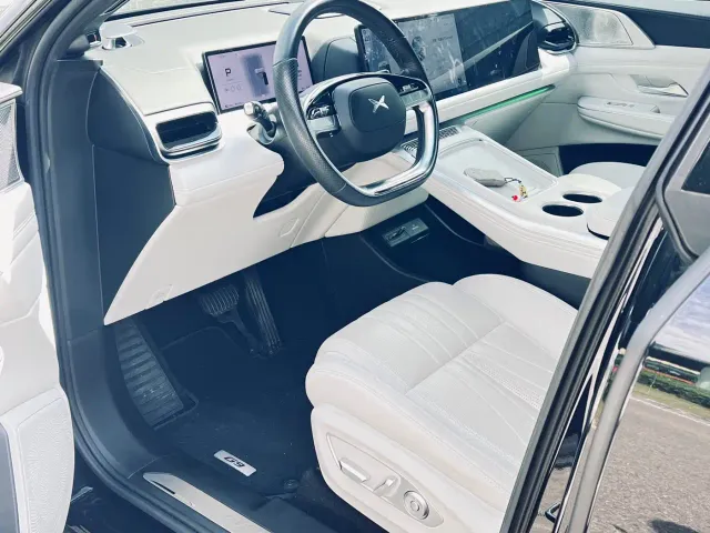 Xpeng G9 — Фото автомобиля 7