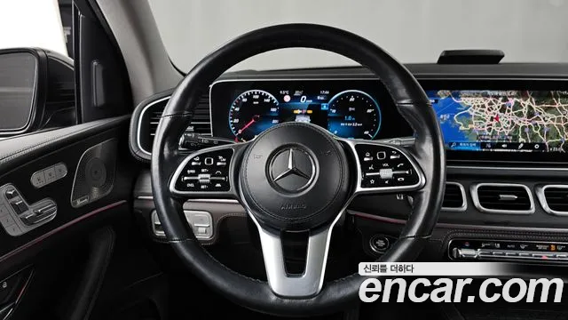 Mercedes-Benz GLE-Class — Фото автомобиля 13