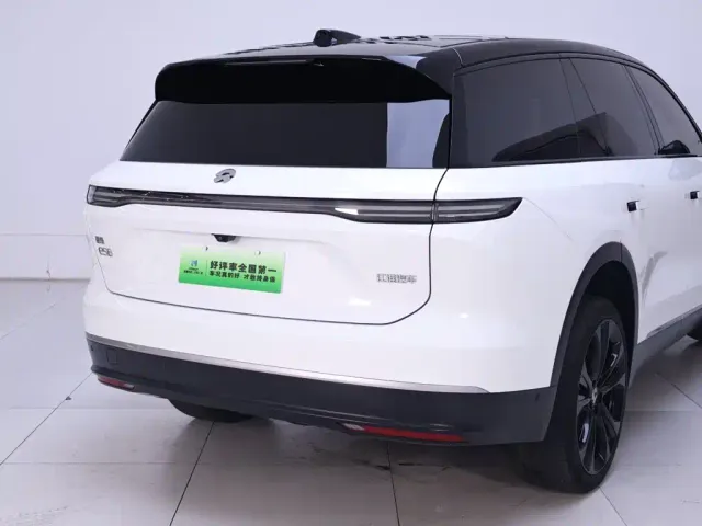 Nio ES8 — Фото автомобиля 8