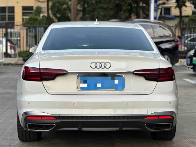 Audi A4L — Фото автомобиля 6