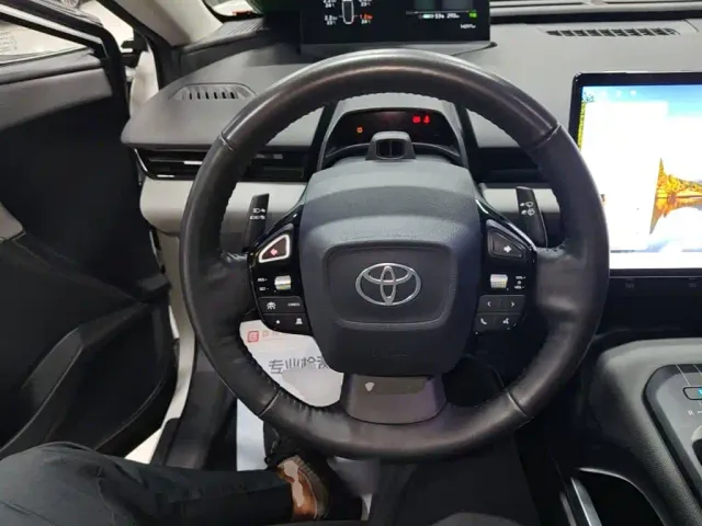 Toyota bZ5 — Фото автомобиля 10