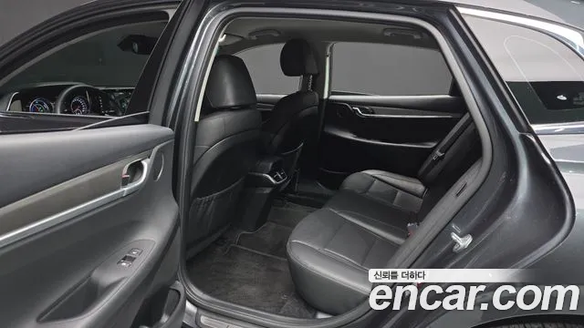 Hyundai Grandeur (New) Hybrid — Фото автомобиля 16