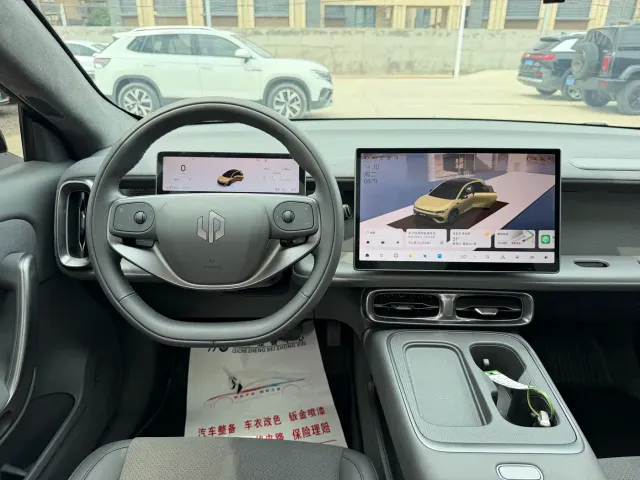 Leapmotor Lafa 5 — Фото автомобиля 10