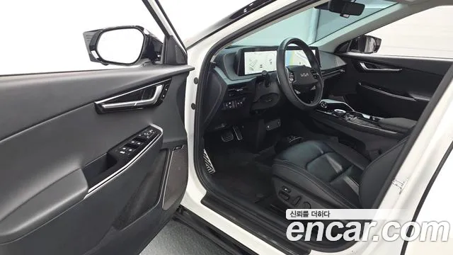 Kia EV6 — Фото автомобиля 9