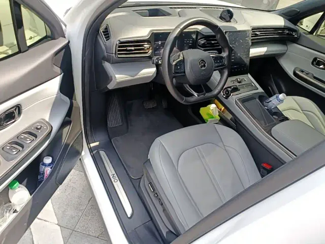 Nio EC6 — Фото автомобиля 15
