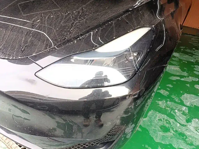 Tesla Model Y — Фото автомобиля 23