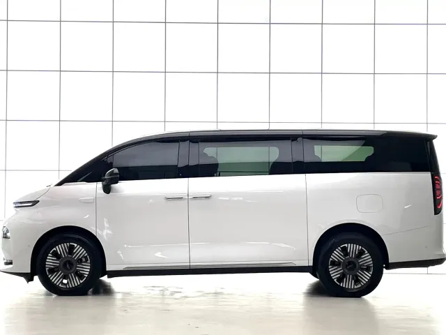 Geely Yizhen L380 — Фото автомобиля 7