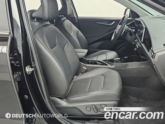Kia Niro — Фото автомобиля 10