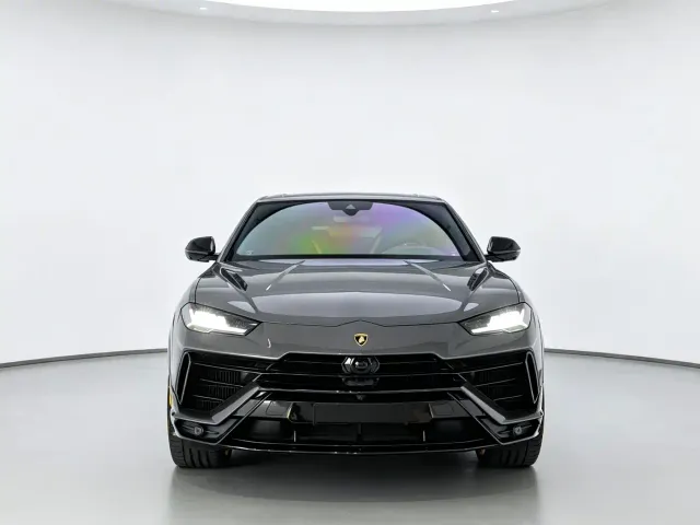 Lamborghini Urus — Фото автомобиля 2