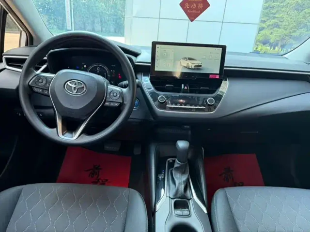 Toyota Corolla — Фото автомобиля 7