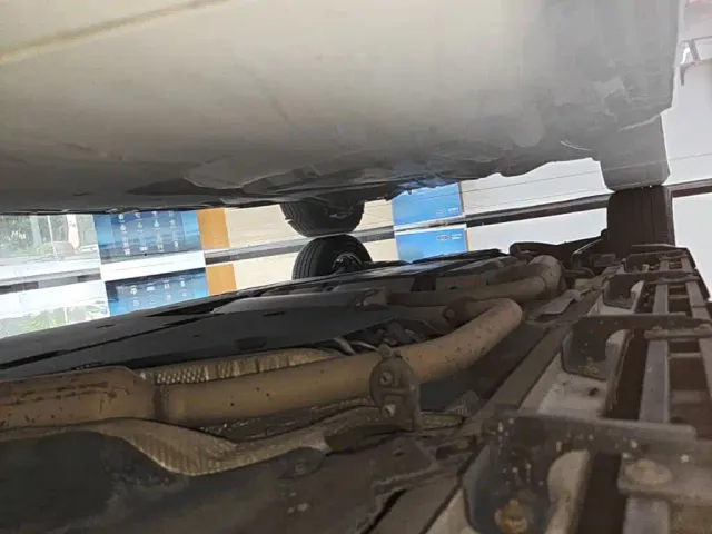 Toyota Sienna — Фото автомобиля 2
