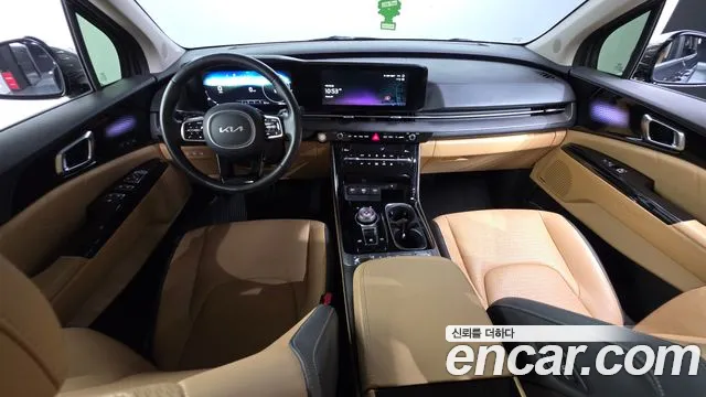 Kia Carnival Generation 4 — Фото автомобиля 7