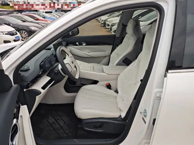 Geely Galaxy E5 — Фото автомобиля 14