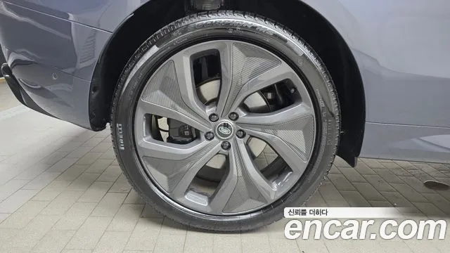 Land Rover Range Rover Sport — Фото автомобиля 4