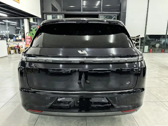 Li Auto L7 — Фото автомобиля 6
