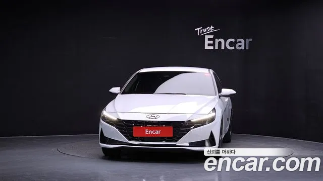 Hyundai AVANTE Avante (CN7) — Фото автомобиля 3