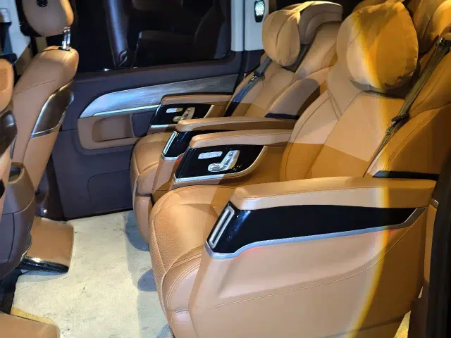 Mercedes-Benz V-Class — Фото автомобиля 8
