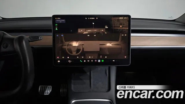 Tesla Model Y — Фото автомобиля 20