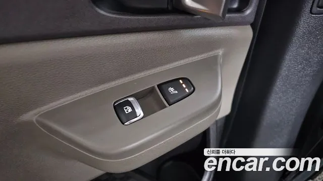 Kia Carnival Generation 4 — Фото автомобиля 25