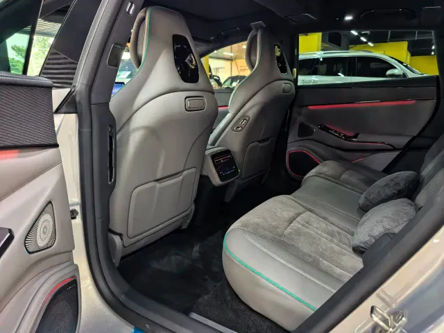 Denza Z9GT — Фото автомобиля 5