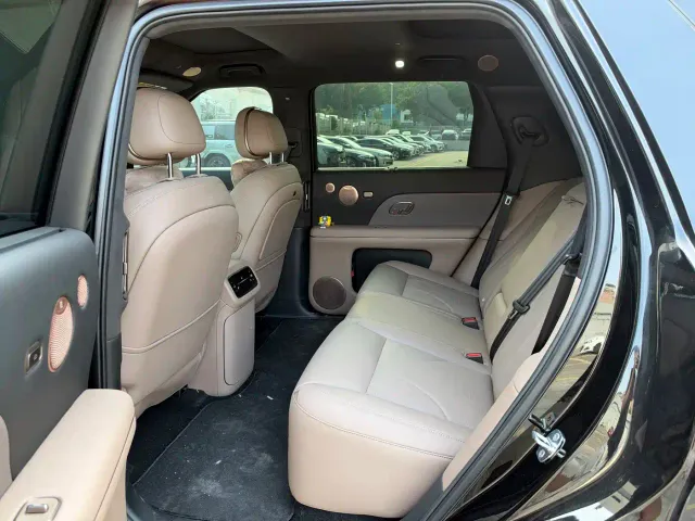 IM Motors LS8 — Фото автомобиля 19