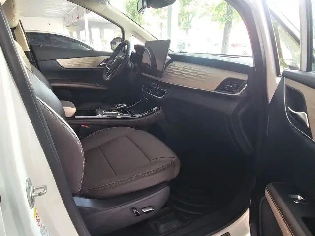 BYD Song MAX — Фото автомобиля 14