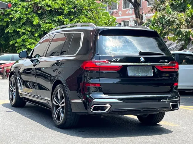 BMW X7 — Фото автомобиля 5