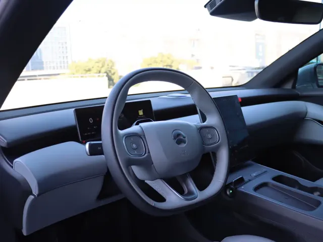 Nio ET5 Touring — Фото автомобиля 5