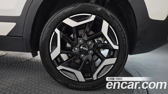 Kia Seltos — Фото автомобиля 6