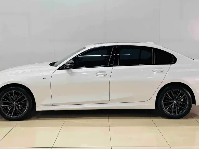 BMW 3 Series — Фото автомобиля 7
