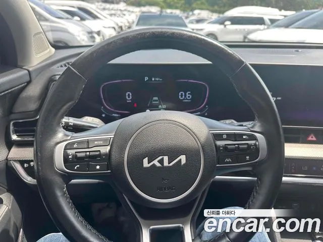 Kia Sportage Sportage 5-е поколение Бензин 1.6 турбо 2WD — Фото автомобиля 9