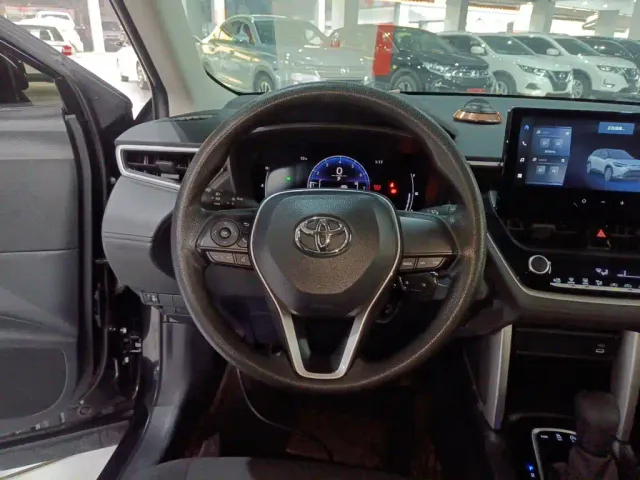 Toyota Frontlander — Фото автомобиля 6