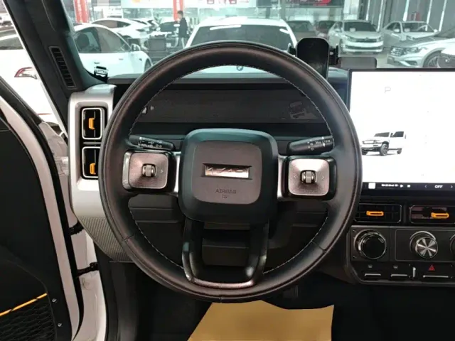 iCAR V23 — Фото автомобиля 10