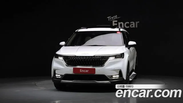 Kia Canival — Фото автомобиля 3