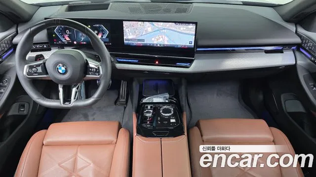 BMW 5-Series 5 серия (G60) 530i xDrive M Sport — Фото автомобиля 6