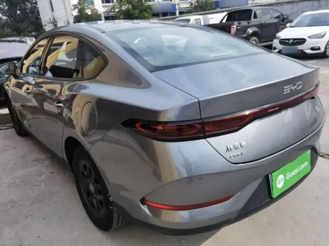 BYD Qin PLUS — Фото автомобиля 4