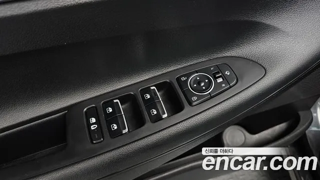 Hyundai Grandeur Новый Grandeur IG — Фото автомобиля 16