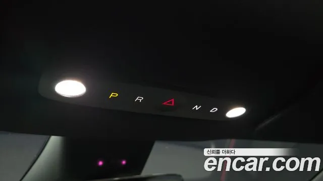 Tesla Model Y — Фото автомобиля 12