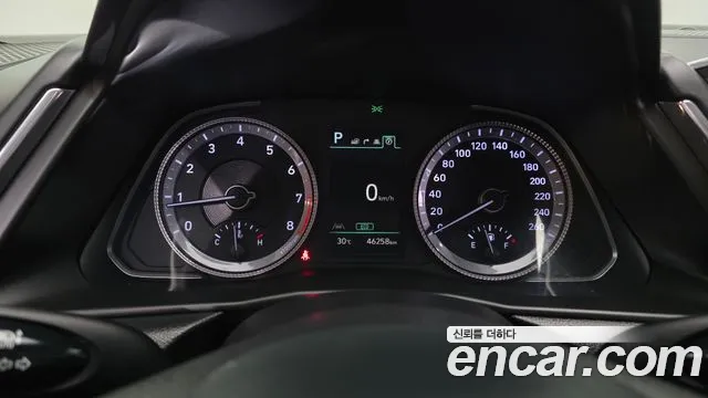 Hyundai Sonata Sonata (DN8) 2.0 LPG(Для проката) — Фото автомобиля 8