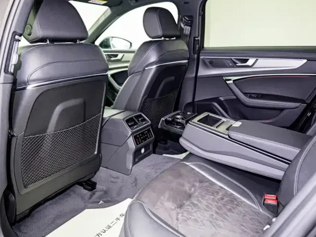 Audi A6L — Фото автомобиля 17