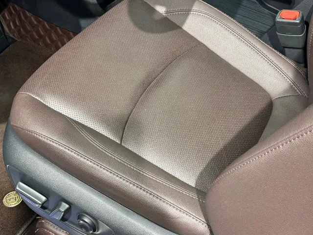 Toyota Sienna — Фото автомобиля 11
