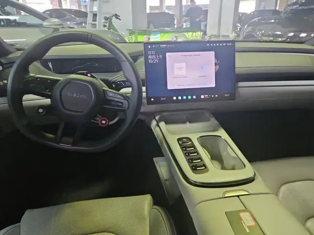 Xiaomi SU7 — Фото автомобиля 12