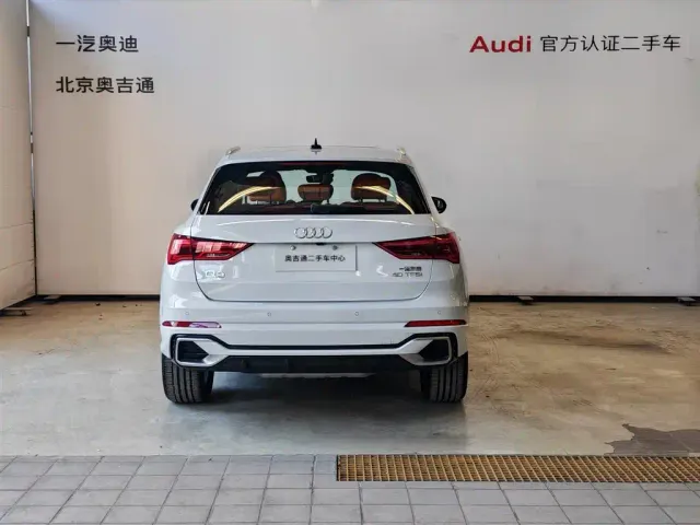 Audi Q3 — Фото автомобиля 24