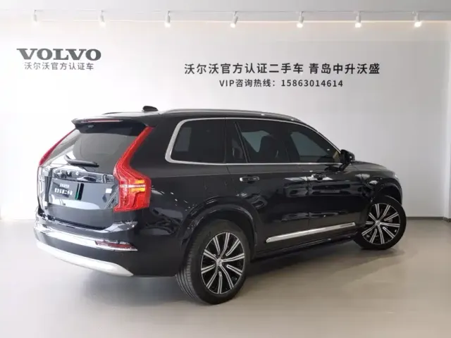 Volvo XC90 — Фото автомобиля 6
