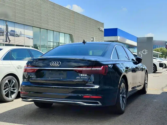 Audi A6L — Фото автомобиля 6